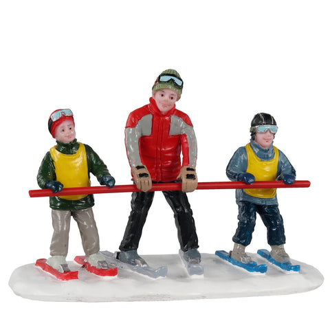 Ils apprenent à faire du ski - LEMAX